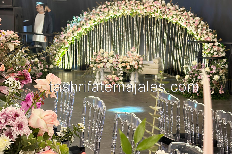 گل آرایی و خدمات در تالار کوچک نامزدی