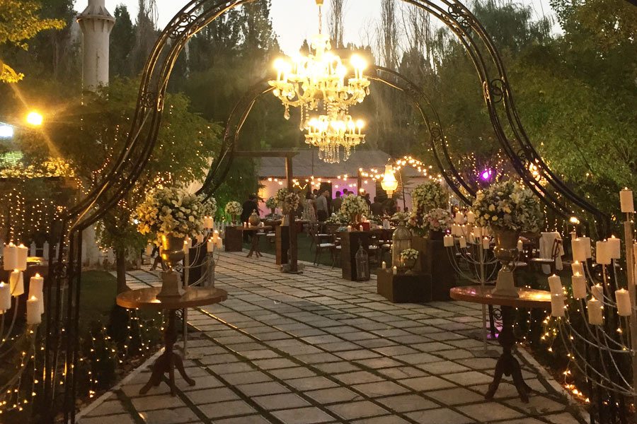 باغ عروسی با ظرفیت 100نفر